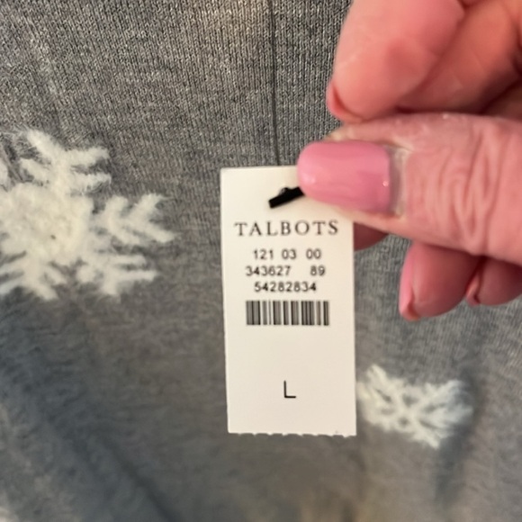 NWT Talbots Gray Crewneck Sweater With Embroidered Snowflakes Size Large - Picture 2 of 10